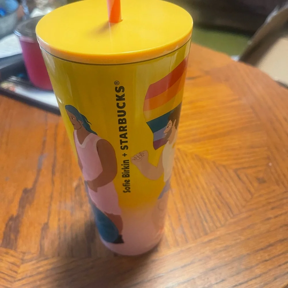 Starbucks Sofie Birkin 2024 Yellow Summer Graphic SS Cold Cup Tumbler